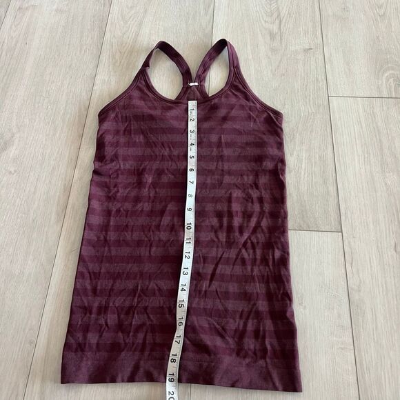 Lululemon women’s tank top size 4 - Picture 2 of 4